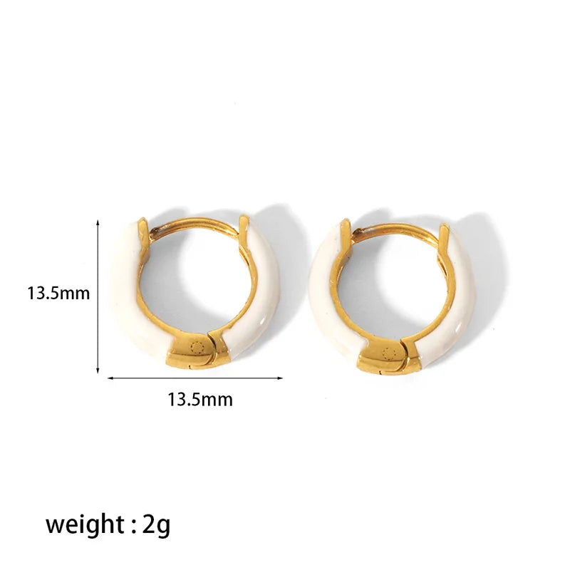 Aretes tipo huggie de esmalte colorido, inoxidables y resistentes al agua